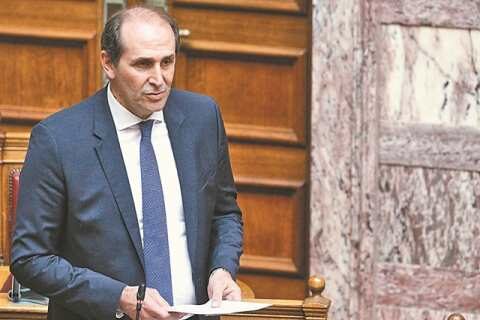 &Alpha;&pi;. &Beta;&epsilon;&sigma;&upsilon;&rho;ό&pi;&omicron;&upsilon;&lambda;&omicron;&sigmaf;: "12 &nu;έ&epsilon;&sigmaf; &mu;&epsilon;&iota;ώ&sigma;&epsilon;&iota;&sigmaf; &phi;&omicron;&rho;&omicron;&lambda;&omicron;&gamma;&iota;&kappa;ώ&nu; &epsilon;&pi;&iota;&beta;&alpha;&rho;ύ&nu;&sigma;&epsilon;&omega;&nu; &pi;&rho;&omicron;&sigmaf; ό&phi;&epsilon;&lambda;&omicron;&sigmaf; &tau;&omega;&nu; &Epsilon;&lambda;&lambda;ή&nu;&omega;&nu; &pi;&omicron;&lambda;&iota;&tau;ώ&nu;, &pi;&omicron;&upsilon; &epsilon;&nu;&iota;&sigma;&chi;ύ&omicron;&upsilon;&nu; &alpha;&kappa;ό&mu;&eta; &pi;&epsilon;&rho;&iota;&sigma;&sigma;ό&tau;&epsilon;&rho;&omicron; &tau;&eta;&nu; &alpha;&nu;&alpha;&pi;&tau;&upsilon;&xi;&iota;&alpha;&kappa;ή &delta;&upsilon;&nu;&alpha;&mu;&iota;&kappa;ή &tau;&eta;&sigmaf; &epsilon;&lambda;&lambda;&eta;&nu;&iota;&kappa;ή&sigmaf; &omicron;&iota;&kappa;&omicron;&nu;&omicron;&mu;ί&alpha;&sigmaf;"