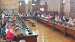 &Delta;ή&mu;&omicron;&sigmaf; &Beta;έ&rho;&omicron;&iota;&alpha;&sigmaf;: &Upsilon;&pi;έ&gamma;&rho;&alpha;&psi;&alpha;&nu; &tau;&iota;&sigmaf; &sigma;&upsilon;&mu;&beta;ά&sigma;&epsilon;&iota;&sigmaf; &tau;&omicron;&upsilon;&sigmaf; &omicron;&iota; 90 &sigma;&chi;&omicron;&lambda;&iota;&kappa;έ&sigmaf; &kappa;&alpha;&theta;&alpha;&rho;ί&sigma;&tau;&rho;&iota;&epsilon;&sigmaf;