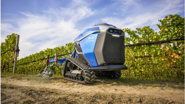 &Eta; NewHolland &pi;&alpha;&rho;&omicron;&upsilon;&sigma;&iota;ά&zeta;&epsilon;&iota; &tau;&eta;&nu; &alpha;&upsilon;&tau;ό&nu;&omicron;&mu;&eta; &sigma;&epsilon;&iota;&rho;ά &rho;&omicron;&mu;&pi;ό&tau; R4 &sigma;&chi;&epsilon;&delta;&iota;&alpha;&sigma;&mu;έ&nu;&eta; &gamma;&iota;&alpha; &nu;&alpha; &alpha;&nu;&tau;&alpha;&pi;&omicron;&kappa;&rho;ί&nu;&epsilon;&tau;&alpha;&iota; &sigma;&tau;&iota;&sigmaf; &pi;&rho;&omicron;&kappa;&lambda;ή&sigma;&epsilon;&iota;&sigmaf; &tau;&eta;&sigmaf; &epsilon;&iota;&delta;&iota;&kappa;ή&sigmaf; &kappa;&alpha;&lambda;&lambda;&iota;έ&rho;&gamma;&epsilon;&iota;&alpha;&sigmaf;