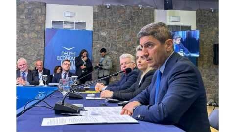 &Upsilon;&pi;&Alpha;&Alpha;&Tau;: &Tau;&omicron; &sigma;&omicron;&kappa; &sigma;&epsilon; &Theta;&epsilon;&sigma;&sigma;&alpha;&lambda;ί&alpha; &kappa;&alpha;&iota; Έ&beta;&rho;&omicron; &epsilon;&pi;έ&beta;&alpha;&lambda;&epsilon; &nu;έ&omicron; &tau;&rho;ό&pi;&omicron; &alpha;&nu;&tau;&iota;&mu;&epsilon;&tau;ώ&pi;&iota;&sigma;&eta;&sigmaf; &tau;&eta;&sigmaf; &kappa;&lambda;&iota;&mu;&alpha;&tau;&iota;&kappa;ή&sigmaf; &kappa;&rho;ί&sigma;&eta;&sigmaf;