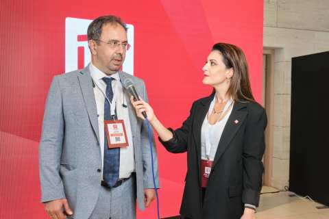 &Kappa;. &Beta;&omicron;&rho;&gamma;&iota;&alpha;&zeta;ί&delta;&eta;&sigmaf; &sigma;&tau;&omicron; 1&omicron; Forum &tau;&omega;&nu; &Alpha;&iota;&gamma;ώ&nu;: &laquo;&Eta; &mu;&epsilon;&gamma;&alpha;&lambda;ύ&tau;&epsilon;&rho;&eta; &pi;&rho;ό&kappa;&lambda;&eta;&sigma;&eta; &epsilon;ί&nu;&alpha;&iota; &tau;&omicron; &phi;&theta;&eta;&nu;ό &rho;&epsilon;ύ&mu;&alpha; &ndash; &Nu;&alpha;&iota; &sigma;&tau;&iota;&sigmaf; &Alpha;&Pi;&Epsilon;, &alpha;&lambda;&lambda;ά &mu;&epsilon; &delta;ί&kappa;&tau;&upsilon;&alpha; &kappa;&alpha;&iota; &alpha;&pi;&omicron;&theta;ή&kappa;&epsilon;&upsilon;&sigma;&eta; &epsilon;&nu;έ&rho;&gamma;&epsilon;&iota;&alpha;&sigmaf;&raquo;