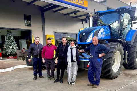 &Delta;&epsilon;&sigmaf; &tau;&alpha; &chi;&alpha;&rho;&alpha;&kappa;&tau;&eta;&rho;&iota;&sigma;&tau;&iota;&kappa;ά &tau;&omicron;&upsilon; &nu;έ&omicron;&upsilon; &tau;&rho;&alpha;&kappa;&tau;έ&rho; New Holland T7.340HD | &Pi;&rho;ώ&tau;&eta; &pi;&alpha;&rho;ά&delta;&omicron;&sigma;&eta; &sigma;&epsilon; &pi;&alpha;&rho;&alpha;&gamma;&omega;&gamma;ό!