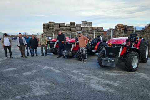 &Tau;&rho;ί&alpha; &Nu;έ&alpha; Massey Ferguson 3GE.75 &gamma;&iota;&alpha; &tau;&omicron;&nu; &Alpha;&Sigma; &Epsilon;&pi;&iota;&sigma;&kappa;&omicron;&pi;ή&sigmaf;