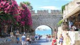 &Epsilon;&xi;&alpha;&kappa;&omicron;&lambda;&omicron;&upsilon;&theta;&epsilon;ί &nu;&alpha; &kappa;&iota;&nu;&epsilon;ί&tau;&alpha;&iota; &sigma;&epsilon; &upsilon;&psi;&eta;&lambda;&omicron;ύ&sigmaf; &rho;&upsilon;&theta;&mu;&omicron;ύ&sigmaf; &eta; &tau;&omicron;&upsilon;&rho;&iota;&sigma;&tau;&iota;&kappa;ή &kappa;ί&nu;&eta;&sigma;&eta; &sigma;&tau;&eta; &Rho;ό&delta;&omicron;