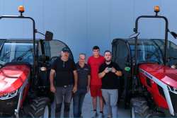 &Delta;&iota;&pi;&lambda;ή &Pi;&alpha;&rho;ά&delta;&omicron;&sigma;&eta; Massey Ferguson &sigma;&tau;&omicron;&nu; &Alpha;.&Sigma;. &Epsilon;&pi;&iota;&sigma;&kappa;&omicron;&pi;ή&sigmaf; - &Delta;&epsilon;&sigmaf; &tau;&alpha; &chi;&alpha;&rho;&alpha;&kappa;&tau;&eta;&rho;&iota;&sigma;&tau;&iota;&kappa;ά &tau;&omicron;&upsilon;&sigmaf;! (2025)