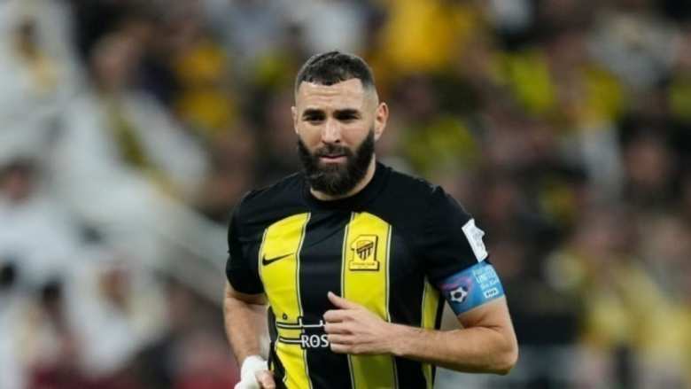 &Omicron; &Mu;&pi;&epsilon;&nu;&zeta;&epsilon;&mu;ά &alpha;&pi;&omicron;&chi;&alpha;&iota;&rho;&epsilon;&tau;ά &tau;&eta;&nu; &Alpha;&lambda; &Iota;&tau;&iota;&chi;ά&nu;&tau;