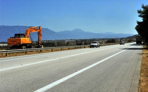 &Epsilon;&rho;&gamma;&alpha;&sigma;ί&epsilon;&sigmaf; &sigma;&upsilon;&nu;&tau;ή&rho;&eta;&sigma;&eta;&sigmaf; &sigma;&tau;&eta;&nu; 67&eta; &epsilon;&pi;&alpha;&rho;&chi;&iota;&alpha;&kappa;ή &omicron;&delta;ό &Theta;&epsilon;&sigma;&sigma;&alpha;&lambda;&omicron;&nu;ί&kappa;&eta;&sigmaf;- &Alpha;&epsilon;&rho;&omicron;&delta;&rho;&omicron;&mu;ί&omicron;&upsilon; &alpha;&pi;ό &tau;&eta;&nu; &Pi;&epsilon;&rho;&iota;&phi;έ&rho;&epsilon;&iota;&alpha; &Kappa;&epsilon;&nu;&tau;&rho;&iota;&kappa;ή&sigmaf; &Mu;&alpha;&kappa;&epsilon;&delta;&omicron;&nu;ί&alpha;&sigmaf;