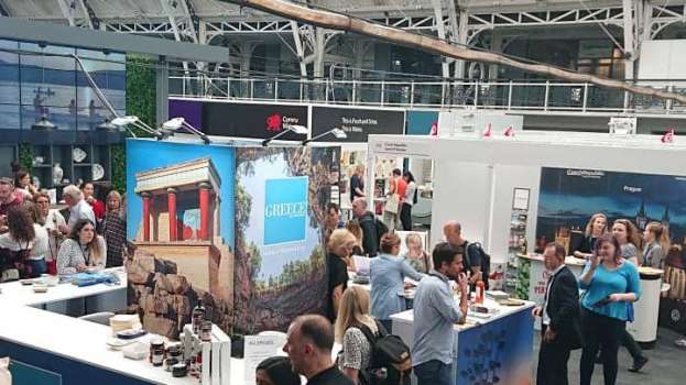 &Lambda;&omicron;&nu;&delta;ί&nu;&omicron;:&Mu;ά&gamma;&epsilon;&psi;&epsilon; &tau;&alpha; &pi;&lambda;ή&theta;&eta; &tau;&omicron; Sympossio Greek Gourmet Touring &sigma;&tau;&omicron; &Phi;&epsilon;&sigma;&tau;&iota;&beta;ά&lambda; &Gamma;&alpha;&sigma;&tau;&rho;&omicron;&nu;&omicron;&mu;ί&alpha;&sigmaf; &tau;&omicron;&upsilon; National Geographic Traveller