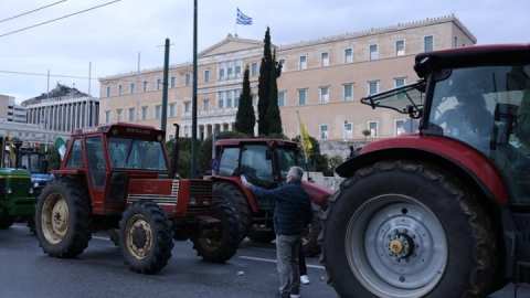 &Sigma;&upsilon;&lambda;&lambda;&alpha;&lambda;&eta;&tau;ή&rho;&iota;&omicron; &alpha;&gamma;&rho;&omicron;&tau;ώ&nu;: &Alpha;&pi;&omicron;&chi;&omega;&rho;&omicron;ύ&nu; &sigma;ή&mu;&epsilon;&rho;&alpha; &alpha;&pi;ό &tau;&omicron; &Sigma;ύ&nu;&tau;&alpha;&gamma;&mu;&alpha; &tau;&alpha; &tau;&rho;&alpha;&kappa;&tau;έ&rho;