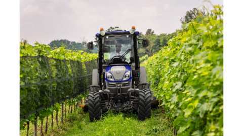 New Holland T4.120F Auto Command - &Eta; &kappa;&omicron;&rho;&upsilon;&phi;&alpha;ί&alpha; &epsilon;&pi;&iota;&lambda;&omicron;&gamma;ή &sigma;&tau;&eta;&nu; &kappa;&alpha;&tau;&eta;&gamma;&omicron;&rho;ί&alpha; Premium Specialty Segment