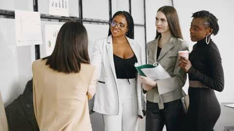 &Sigma;&Epsilon;&Beta;&Epsilon;: &Epsilon;&pi;&iota;&chi;&epsilon;&iota;&rho;&eta;&mu;&alpha;&tau;&iota;&kappa;ή &Alpha;&pi;&omicron;&sigma;&tau;&omicron;&lambda;ή &sigma;&tau;&eta; &Gamma;&epsilon;&upsilon;&gamma;&epsilon;&lambda;ή &sigma;&tau;&iota;&sigmaf; 17 &Mu;&alpha;&rho;&tau;ί&omicron;&upsilon;