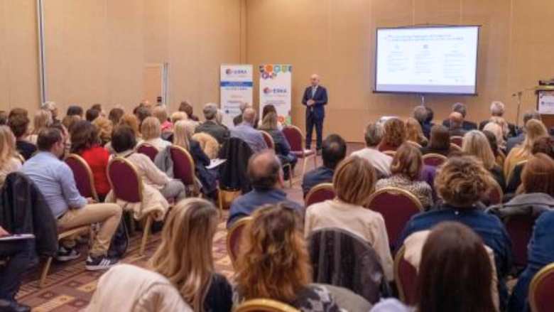 &Lambda;ά&rho;&iota;&sigma;&alpha;: &Omicron; e-&Epsilon;&Phi;&Kappa;&Alpha; &pi;&alpha;&rho;&omicron;&upsilon;&sigma;ί&alpha;&sigma;&epsilon; &tau;&omicron; &nu;έ&omicron; &Omicron;&lambda;&omicron;&kappa;&lambda;&eta;&rho;&omega;&mu;έ&nu;&omicron; &Pi;&lambda;&eta;&rho;&omicron;&phi;&omicron;&rho;&iota;&alpha;&kappa;ό &Sigma;ύ&sigma;&tau;&eta;&mu;&alpha; - &Psi;&eta;&phi;&iota;&alpha;&kappa;ή &alpha;&nu;&alpha;&beta;ά&theta;&mu;&iota;&sigma;&eta; &gamma;&iota;&alpha; &pi;&omicron;&lambda;ί&tau;&epsilon;&sigmaf; &kappa;&alpha;&iota; &epsilon;&pi;&iota;&chi;&epsilon;&iota;&rho;ή&sigma;&epsilon;&iota;&sigmaf;