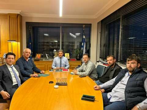 &Sigma;&upsilon;&nu;ά&nu;&tau;&eta;&sigma;&eta; &Upsilon;&pi;&Alpha;&Alpha;&Tau;, &Lambda;&epsilon;&upsilon;&tau;έ&rho;&eta; &Alpha;&upsilon;&gamma;&epsilon;&nu;ά&kappa;&eta; &mu;&epsilon; &epsilon;&kappa;&pi;&rho;&omicron;&sigma;ώ&pi;&omicron;&upsilon;&sigmaf; &tau;&omicron;&upsilon; &sigma;&upsilon;&nu;&epsilon;&tau;&alpha;&iota;&rho;&iota;&sigma;&mu;&omicron;ύ &Epsilon;&Nu;&Iota;&Pi;&Epsilon;&Alpha; &Phi;&alpha;&rho;&sigma;ά&lambda;&omega;&nu;