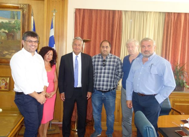 &Sigma;&upsilon;&nu;ά&nu;&tau;&eta;&sigma;&eta; &Upsilon;&pi;&Alpha;&Alpha;&Tau;, &Mu;. &Beta;&omicron;&rho;ί&delta;&eta; &mu;&epsilon; &epsilon;&pi;&alpha;&gamma;&gamma;&epsilon;&lambda;&mu;&alpha;&tau;ί&epsilon;&sigmaf; &alpha;&lambda;&iota;&epsilon;ί&sigmaf;: &Lambda;ύ&sigma;&eta; &sigma;&tau;&omicron; &pi;&rho;ό&beta;&lambda;&eta;&mu;&alpha; &tau;&omega;&nu; &alpha;&lambda;&iota;&epsilon;&upsilon;&tau;&iota;&kappa;ώ&nu; &pi;&rho;&omicron;&sigma;&phi;&upsilon;&gamma;ώ&nu;