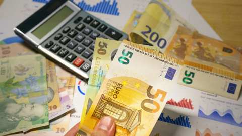 &Xi;&epsilon;&kappa;&iota;&nu;&omicron;ύ&nu; &sigma;ή&mu;&epsilon;&rho;&alpha; &omicron;&iota; &pi;&lambda;&eta;&rho;&omega;&mu;έ&sigmaf; &alpha;&pi;ό e-&Epsilon;&Phi;&Kappa;&Alpha; &kappa;&alpha;&iota; &Delta;&Upsilon;&Pi;&Alpha;