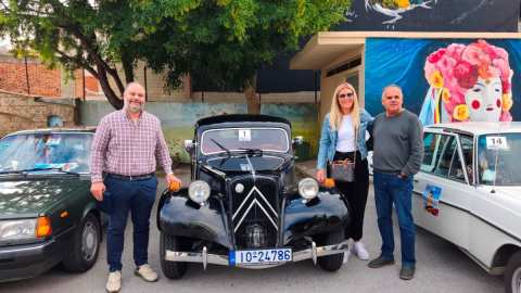 &Mu;&epsilon; &epsilon;&pi;&iota;&tau;&upsilon;&chi;ί&alpha; &eta; &delta;&iota;ή&mu;&epsilon;&rho;&eta; &pi;&epsilon;&rho;&iota;ή&gamma;&eta;&sigma;&eta; &kappa;&alpha;&iota; έ&kappa;&theta;&epsilon;&sigma;&eta; 40 &kappa;&lambda;&alpha;&sigma;&iota;&kappa;ώ&nu; &alpha;&upsilon;&tau;&omicron;&kappa;&iota;&nu;ή&tau;&omega;&nu; &sigma;&tau;&eta; &Nu;ά&omicron;&upsilon;&sigma;&alpha;