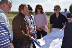 &Theta;. &Tau;&zeta;ά&kappa;&rho;&eta;: &Eta; &nu;έ&alpha; &delta;&iota;&alpha;&kappa;&upsilon;&beta;έ&rho;&nu;&eta;&sigma;&eta; &tau;&omicron;&upsilon; &Sigma;&Upsilon;&Rho;&Iota;&Zeta;&Alpha; &theta;&alpha; &omicron;&lambda;&omicron;&kappa;&lambda;&eta;&rho;ώ&sigma;&epsilon;&iota; &tau;&eta;&nu; &pi;&rho;&omicron;&sigma;&pi;ά&theta;&epsilon;&iota;&alpha; &pi;&omicron;&upsilon; &alpha;&upsilon;&tau;ή &xi;&epsilon;&kappa;ί&nu;&eta;&sigma;&epsilon; &gamma;&iota;&alpha; &tau;&eta;&nu; ί&delta;&rho;&upsilon;&sigma;&eta; &tau;&omicron;&upsilon; &Epsilon;&pi;&iota;&chi;&epsilon;&iota;&rho;&eta;&mu;&alpha;&tau;&iota;&kappa;&omicron;ύ &Pi;ά&rho;&kappa;&omicron;&upsilon; &sigma;&tau;&eta;&nu; &pi;&epsilon;&rho;&iota;&omicron;&chi;ή &tau;&eta;&sigmaf; &Pi;&epsilon;&tau;&rho;&iota;ά&sigmaf;