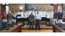 &Tau;&omicron;&upsilon;&sigmaf; &laquo;&Chi;ά&lambda;&kappa;&iota;&nu;&omicron;&upsilon;&sigmaf;&raquo; &mu;&alpha;&theta;&eta;&tau;έ&sigmaf; - &alpha;&theta;&lambda;&eta;&tau;έ&sigmaf; &Chi;ά&nu;&tau;&mu;&pi;&omicron;&lambda; &tau;&omicron;&upsilon; 1 &omicron;&upsilon; &Epsilon;&Pi;&Alpha;&Lambda; &Beta;έ&rho;&omicron;&iota;&alpha;&sigmaf; &upsilon;&pi;&omicron;&delta;έ&chi;&theta;&eta;&kappa;&epsilon;  &omicron; &Delta;ή&mu;&alpha;&rho;&chi;&omicron;&sigmaf; &Beta;έ&rho;&omicron;&iota;&alpha;&sigmaf;