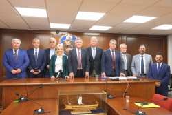 &Upsilon;&pi;&omicron;&gamma;&rho;&alpha;&phi;ή &Mu;&nu;&eta;&mu;&omicron;&nu;ί&omicron;&upsilon; &Sigma;&upsilon;&nu;&epsilon;&nu;&nu;ό&eta;&sigma;&eta;&sigmaf; &gamma;&iota;&alpha; &tau;&eta; &delta;&rho;&omicron;&mu;&omicron;&lambda;ό&gamma;&eta;&sigma;&eta; &tau;&omega;&nu; &delta;&iota;&alpha;&delta;&iota;&kappa;&alpha;&sigma;&iota;ώ&nu; &delta;&iota;&alpha;&delta;&eta;&mu;&omicron;&tau;&iota;&kappa;ή&sigmaf; &sigma;&upsilon;&nu;έ&rho;&gamma;&epsilon;&iota;&alpha;&sigmaf; &gamma;&iota;&alpha; &tau;&eta; &delta;&rho;ά&sigma;&eta; &laquo;&Delta;&iota;&alpha;&delta;&rho;&omicron;&mu;ή &tau;&omicron;&upsilon; &Alpha;&pi;&omicron;&sigma;&tau;ό&lambda;&omicron;&upsilon; &Pi;&alpha;ύ&lambda;&omicron;&upsilon;&raquo;