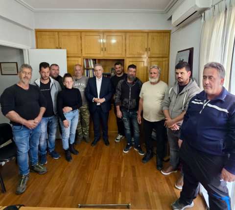 &Sigma;&upsilon;&nu;ά&nu;&tau;&eta;&sigma;&eta; &tau;&omicron;&upsilon; &Upsilon;&phi;&Alpha;&Alpha;&Tau;, &Alpha;&theta;. &Kappa;&alpha;&beta;&beta;&alpha;&delta;ά &mu;&epsilon; &kappa;&tau;&eta;&nu;&omicron;&tau;&rho;ό&phi;&omicron;&upsilon;&sigmaf; &Lambda;&epsilon;&upsilon;&kappa;ά&delta;&alpha;&sigmaf; &ndash; Έ&mu;&phi;&alpha;&sigma;&eta; &sigma;&tau;&eta; &sigma;&tau;ή&rho;&iota;&xi;&eta; &tau;&omicron;&upsilon; &kappa;&lambda;ά&delta;&omicron;&upsilon; &kappa;&alpha;&iota; &sigma;&tau;&eta;&nu; &tau;ή&rho;&eta;&sigma;&eta; &tau;&omega;&nu; &mu;έ&tau;&rho;&omega;&nu; &beta;&iota;&omicron;&alpha;&sigma;&phi;ά&lambda;&epsilon;&iota;&alpha;&sigmaf;