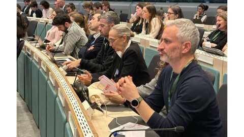 &Sigma;&upsilon;&mu;&mu;&epsilon;&tau;&omicron;&chi;ή &tau;&omicron;&upsilon; &Alpha;&nu;&tau;&iota;&pi;&epsilon;&rho;&iota;&phi;&epsilon;&rho;&epsilon;&iota;ά&rho;&chi;&eta; &Kappa;&lambda;&iota;&mu;&alpha;&tau;&iota;&kappa;ή&sigmaf; &Alpha;&lambda;&lambda;&alpha;&gamma;ή&sigmaf; &sigma;&tau;&eta;&nu; &Epsilon;&tau;ή&sigma;&iota;&alpha; &Sigma;&upsilon;&nu;ά&nu;&tau;&eta;&sigma;&eta; &tau;&omicron;&upsilon; &Epsilon;&upsilon;&rho;&omega;&pi;&alpha;ϊ&kappa;&omicron;ύ &Sigma;&upsilon;&mu;&phi;ώ&nu;&omicron;&upsilon; &gamma;&iota;&alpha; &tau;&omicron; &Kappa;&lambda;ί&mu;&alpha;