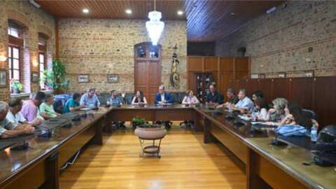 &Sigma;&upsilon;&nu;ά&nu;&tau;&eta;&sigma;&eta; &tau;&omega;&nu; &Alpha;&gamma;&rho;&omicron;&tau;&iota;&kappa;ώ&nu; &Sigma;&upsilon;&lambda;&lambda;ό&gamma;&omega;&nu; &Eta;&mu;&alpha;&theta;ί&alpha;&sigmaf; &kappa;&alpha;&iota; &Pi;έ&lambda;&lambda;&alpha;&sigmaf; &mu;&epsilon; &tau;&omicron;&nu; &Gamma;&epsilon;&nu;&iota;&kappa;ό &Gamma;&rho;&alpha;&mu;&mu;&alpha;&tau;έ&alpha; &tau;&eta;&sigmaf; &Kappa;&Epsilon; &tau;&omicron;&upsilon; &Kappa;&Kappa;&Epsilon;, &Delta;&eta;&mu;ή&tau;&rho;&eta; &Kappa;&omicron;&upsilon;&tau;&sigma;&omicron;ύ&mu;&pi;&alpha;