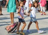 &Gamma;&iota;&alpha; &delta;&epsilon;ύ&tau;&epsilon;&rho;&eta; &chi;&rho;&omicron;&nu;&iota;ά &sigma;&upsilon;&nu;&epsilon;&chi;ί&zeta;&epsilon;&tau;&alpha;&iota; &eta; &delta;&rho;ά&sigma;&eta;, "&Eta; &tau;&sigma;ά&nu;&tau;&alpha; &sigma;&tau;&omicron; &sigma;&chi;&omicron;&lambda;&epsilon;ί&omicron;"