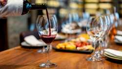 &Kappa;&Epsilon;&Omicron;&Sigma;&Omicron;&Epsilon;: &Tau;&iota; &sigma;&upsilon;&zeta;&eta;&tau;&epsilon;ί&tau;&alpha;&iota; &sigma;&tau;&iota;&sigmaf; &Beta;&rho;&upsilon;&xi;έ&lambda;&lambda;&epsilon;&sigmaf; &gamma;&iota;&alpha; &tau;&omicron; &mu;έ&lambda;&lambda;&omicron;&nu; &tau;&omicron;&upsilon; &tau;&omicron;&mu;έ&alpha; &Omicron;ί&nu;&omicron;&upsilon;