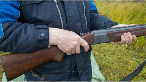 &Kappa;&upsilon;&nu;&eta;&gamma;ό&sigmaf; &tau;&rho;&alpha;&upsilon;&mu;&alpha;&tau;ί&sigma;&tau;&eta;&kappa;&epsilon; ό&tau;&alpha;&nu; &epsilon;&kappa;&pi;&upsilon;&rho;&sigma;&omicron;&kappa;&rho;ό&tau;&eta;&sigma;&epsilon; &tau;&omicron; ό&pi;&lambda;&omicron; &tau;&omicron;&upsilon;