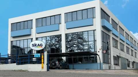 &Eta; SKAG &pi;&rho;&omega;&tau;&omicron;&pi;&omicron;&rho;&epsilon;ί &sigma;&tau;&eta;&nu; &psi;&eta;&phi;&iota;&alpha;&kappa;ή &epsilon;&kappa;&tau;ύ&pi;&omega;&sigma;&eta; - &Epsilon;&gamma;&kappa;&alpha;&theta;&iota;&sigma;&tau;ά &pi;&rho;ώ&tau;&eta; &pi;&alpha;&nu;&epsilon;&upsilon;&rho;&omega;&pi;&alpha;ϊ&kappa;ά &tau;&eta;&nu; HP INDIGO 18K