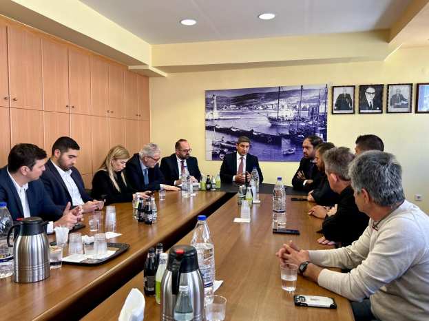 &Alpha;&upsilon;&gamma;&epsilon;&nu;ά&kappa;&eta;&sigmaf;: &Eta; &Kappa;&rho;ή&tau;&eta; &epsilon;ί&nu;&alpha;&iota; &nu;&eta;&sigma;ί &kappa;&alpha;&iota; &iota;&sigma;&chi;ύ&epsilon;&iota; &kappa;&alpha;&iota; &gamma;&rsquo; &alpha;&upsilon;&tau;ή&nu; &tau;&omicron; &Mu;&epsilon;&tau;&alpha;&phi;&omicron;&rho;&iota;&kappa;ό &Iota;&sigma;&omicron;&delta;ύ&nu;&alpha;&mu;&omicron;