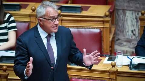 &Mu;ά&kappa;&eta;&sigmaf; &Beta;&omicron;&rho;ί&delta;&eta;&sigmaf;: &Omicron; &kappa;. &Alpha;&nu;&delta;&rho;&omicron;&upsilon;&lambda;ά&kappa;&eta;&sigmaf; &alpha;&pi;ό &tau;&eta;&nu; &Sigma;&upsilon;&rho;&iota;&zeta;&omicron;&pi;&omicron;ί&eta;&sigma;ή &tau;&omicron;&upsilon; &delta;&epsilon;&nu; έ&chi;&epsilon;&iota; &kappa;&epsilon;&rho;&delta;ί&sigma;&epsilon;&iota; &mu;&iota;&sigma;ή &mu;&omicron;&nu;ά&delta;&alpha;