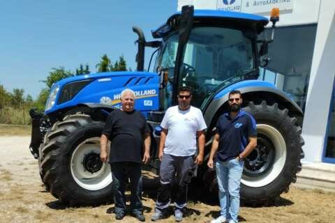 &Pi;&alpha;&rho;ά&delta;&omicron;&sigma;&eta; &tau;&omicron;&upsilon; New Holland &Tau;6.180 Dynamic Command &sigma;&tau;&omicron;&nu; &kappa;. &Delta;ή&mu;&omicron; &Kappa;&epsilon;&rho;έ&mu;&eta; &alpha;&pi;ό &tau;&omicron;&nu; &Kappa;έ&rho;&alpha;&mu;&omicron; Έ&beta;&rho;&omicron;&upsilon;