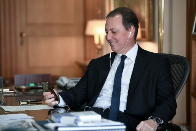 &Upsilon;&pi;&Alpha;&Alpha;&Tau;, &Sigma;&pi;ή&lambda;&iota;&omicron;&sigmaf; &Lambda;&iota;&beta;&alpha;&nu;ό&sigmaf; &sigma;&tau;&omicron;&nu; &laquo;Alpha 98,9&raquo;: &Tau;&omicron; &Tau;&alpha;&mu;&epsilon;ί&omicron; &Alpha;&nu;ά&kappa;&alpha;&mu;&psi;&eta;&sigmaf; ό&pi;&lambda;&omicron; &mu;&alpha;&sigmaf; &sigma;&tau;&eta;&nu; &pi;&rho;&omicron;&sigma;&pi;ά&theta;&epsilon;&iota;&alpha; &gamma;&iota;&alpha; &epsilon;&pi;&epsilon;&nu;&delta;ύ&sigma;&epsilon;&iota;&sigmaf;