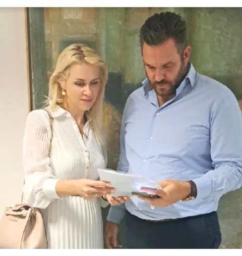 &Sigma;&tau;&omicron; &Upsilon;&pi;&omicron;&upsilon;&rho;&gamma;&epsilon;ί&omicron; &Pi;&alpha;&iota;&delta;&epsilon;ί&alpha;&sigmaf; &eta; &Lambda;ί&nu;&alpha; &Tau;&omicron;&upsilon;&pi;&epsilon;&kappa;&tau;&sigma;ή: "&Tau;&omicron; &sigma;&chi;&omicron;&lambda;&epsilon;ί&omicron; &sigma;&tau;&eta;&nu; Ά&mu;&mu;&omicron; &pi;&rho;έ&pi;&epsilon;&iota; &nu;&alpha; &mu;&epsilon;ί&nu;&epsilon;&iota; &alpha;&nu;&omicron;&iota;&chi;&tau;ό"