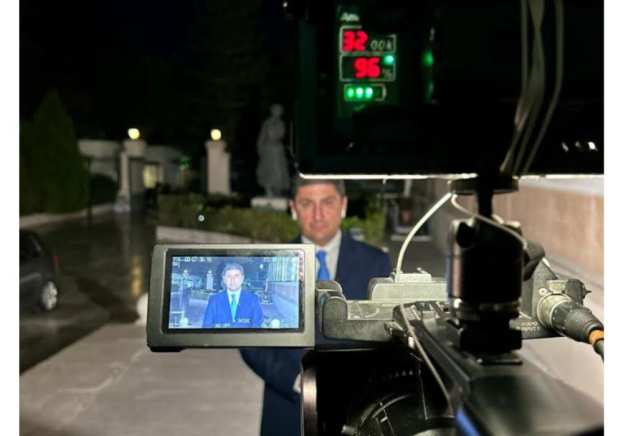 &Upsilon;&pi;&Alpha;&Alpha;&Tau;: &Eta; &delta;&iota;&alpha;&delta;&iota;&kappa;&alpha;&sigma;ί&alpha; &delta;&epsilon;&nu; &epsilon;ί&nu;&alpha;&iota; Bras de fer &mu;&epsilon;&tau;&alpha;&xi;ύ &kappa;&upsilon;&beta;έ&rho;&nu;&eta;&sigma;&eta;&sigmaf; &kappa;&alpha;&iota; &alpha;&gamma;&rho;&omicron;&tau;ώ&nu; - &Omicron; &delta;&iota;ά&lambda;&omicron;&gamma;&omicron;&sigmaf; &theta;&alpha; &sigma;&upsilon;&nu;&epsilon;&chi;&iota;&sigma;&theta;&epsilon;ί