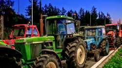 &Eta; &Pi;&alpha;&nu;&epsilon;&lambda;&lambda;ή&nu;&iota;&alpha; Έ&nu;&omega;&sigma;&eta; &Sigma;&upsilon;&mu;&beta;&alpha;&sigma;&iota;&omicron;ύ&chi;&omega;&nu; &Gamma;&epsilon;&omega;&pi;ό&nu;&omega;&nu; &sigma;&tau;&eta;&rho;ί&zeta;&epsilon;&iota; &tau;&omicron;&nu; &alpha;&gamma;ώ&nu;&alpha; &tau;&omega;&nu; &alpha;&gamma;&rho;&omicron;&tau;ώ&nu;