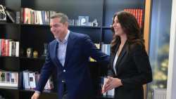 &Eta; &Pi;. &Tau;&sigma;&alpha;&pi;&alpha;&nu;ί&delta;&omicron;&upsilon; &nu;έ&alpha; &epsilon;&kappa;&pi;&rho;ό&sigma;&omega;&pi;&omicron;&sigmaf; &Tau;ύ&pi;&omicron;&upsilon; &tau;&omicron;&upsilon; &Sigma;&Upsilon;&Rho;&Iota;&Zeta;&Alpha;-&Pi;&Sigma; &alpha;&pi;ό &tau;&eta; &nu;έ&alpha; &chi;&rho;&omicron;&nu;&iota;ά