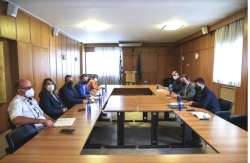 &Epsilon;&nu;ί&sigma;&chi;&upsilon;&sigma;&eta; &alpha;&gamma;&rho;&omicron;&tau;&iota;&kappa;&omicron;ύ &epsilon;&iota;&sigma;&omicron;&delta;ή&mu;&alpha;&tau;&omicron;&sigmaf; , &epsilon;&rho;&gamma;ά&tau;&epsilon;&sigmaf; &gamma;&eta;&sigmaf;, &Epsilon;&Lambda;&Gamma;&Alpha;, &Tau;&Omicron;&Epsilon;&Beta;, &Kappa;&Alpha;&Pi;, &Omicron;&Sigma;&Delta;&Epsilon; &sigma;&tau;&eta; &sigma;&upsilon;&nu;ά&nu;&tau;&eta;&sigma;&eta; &Upsilon;&pi;&Alpha;&Alpha;&Tau; &mu;&epsilon; &alpha;&nu;&tau;&iota;&pi;&rho;&omicron;&sigma;&omega;&pi;&epsilon;ί&alpha; &tau;&omicron;&upsilon; &Sigma;&Upsilon;&Rho;&Iota;&Zeta;&Alpha;