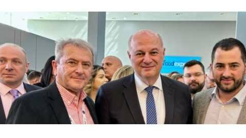 &Sigma;&upsilon;&mu;&mu;&epsilon;&tau;&omicron;&chi;ή &tau;&eta;&sigmaf; &Pi;&epsilon;&rho;&iota;&phi;έ&rho;&epsilon;&iota;&alpha;&sigmaf; &Sigma;&tau;&epsilon;&rho;&epsilon;ά&sigmaf; &Epsilon;&lambda;&lambda;ά&delta;&alpha;&sigmaf; &sigma;&tau;&eta;&nu; Έ&kappa;&theta;&epsilon;&sigma;&eta; FOODEXPO