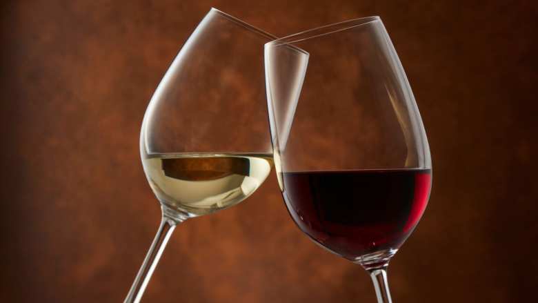 &Alpha;&phi;&rho;&iota;&kappa;ή: &eta; &tau;&epsilon;&lambda;&epsilon;&upsilon;&tau;&alpha;ί&alpha; &mu;&epsilon;&gamma;ά&lambda;&eta; &alpha;&gamma;&omicron;&rho;ά &kappa;&rho;&alpha;&sigma;&iota;&omicron;ύ;