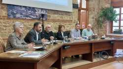 &Omicron;&lambda;&omicron;&kappa;&lambda;&eta;&rho;ώ&theta;&eta;&kappa;&epsilon; &tau;&omicron; 8 &omicron; &Delta;&eta;&mu;&omicron;&tau;&iota;&kappa;ό &Sigma;&upsilon;&mu;&beta;&omicron;ύ&lambda;&iota;&omicron; &Pi;&alpha;ί&delta;&omega;&nu; &sigma;&tau;&omicron; &Delta;ή&mu;&omicron; &Beta;έ&rho;&omicron;&iota;&alpha;&sigmaf;