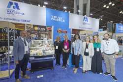 &Delta;&upsilon;&nu;&alpha;&mu;&iota;&kappa;ό &laquo;&pi;&alpha;&rho;ώ&nu;&raquo; &tau;&eta;&sigmaf; &Pi;&epsilon;&rho;&iota;&phi;έ&rho;&epsilon;&iota;&alpha;&sigmaf; &Kappa;&epsilon;&nu;&tau;&rho;&iota;&kappa;ή&sigmaf; &Mu;&alpha;&kappa;&epsilon;&delta;&omicron;&nu;ί&alpha;&sigmaf; &sigma;&epsilon; &delta;&iota;&epsilon;&theta;&nu;ή έ&kappa;&theta;&epsilon;&sigma;&eta; &tau;&rho;&omicron;&phi;ί&mu;&omega;&nu; &kappa;&alpha;&iota; &pi;&omicron;&tau;ώ&nu; &sigma;&tau;&eta; &Nu;έ&alpha; &Upsilon;ό&rho;&kappa;&eta;