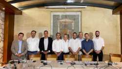 &Mu;ί&alpha; &nu;έ&alpha; &pi;&rho;&omega;&tau;&omicron;&beta;&omicron;&upsilon;&lambda;ί&alpha; &gamma;&iota;&alpha; &tau;&omicron; &rho;ό&lambda;&omicron; &tau;&eta;&sigmaf; &alpha;&upsilon;&tau;&omicron;&delta;&iota;&omicron;ί&kappa;&eta;&sigma;&eta;&sigmaf; &sigma;&tau;&eta; &delta;&iota;&alpha;&chi;&epsilon;ί&rho;&iota;&sigma;&eta; &tau;&omicron;&upsilon; &pi;&omicron;&lambda;&iota;&tau;&iota;&sigma;&mu;&iota;&kappa;&omicron;ύ &pi;&lambda;&omicron;ύ&tau;&omicron;&upsilon; &tau;&eta;&sigmaf; &chi;ώ&rho;&alpha;&sigmaf;