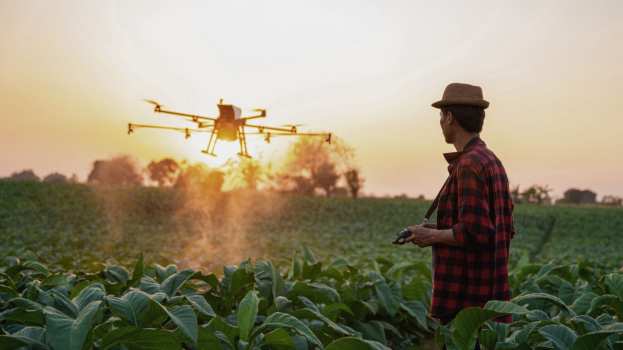 &Pi;.&Epsilon;. &Eta;&mu;&alpha;&theta;ί&alpha;&sigmaf;: &Alpha;&pi;&alpha;&gamma;&omicron;&rho;&epsilon;ύ&epsilon;&tau;&alpha;&iota; &omicron; &psi;&epsilon;&kappa;&alpha;&sigma;&mu;ό&sigmaf; &phi;&upsilon;&tau;&omicron;&pi;&rho;&omicron;&sigma;&tau;&alpha;&tau;&epsilon;&upsilon;&tau;&iota;&kappa;ώ&nu; &pi;&rho;&omicron;ϊό&nu;&tau;&omega;&nu; &mu;&epsilon; &Sigma;&mu;&eta;&Epsilon;&Alpha; - Drones