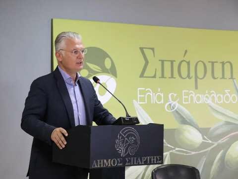 &Epsilon;&pi;&iota;&sigma;&tau;&eta;&mu;&omicron;&nu;&iota;&kappa;ή &eta;&mu;&epsilon;&rho;ί&delta;&alpha; &sigma;&tau;&eta; &Sigma;&epsilon;&lambda;&lambda;&alpha;&sigma;ί&alpha; - &Delta;&eta;&mu;ή&tau;&rho;&eta;&sigmaf; &Pi;&tau;&omega;&chi;ό&sigmaf;: &laquo;&Epsilon;&lambda;&alpha;&iota;ό&lambda;&alpha;&delta;&omicron;, &pi;&alpha;&rho;ά&delta;&omicron;&sigma;&eta; &kappa;&alpha;&iota; &beta;&iota;ώ&sigma;&iota;&mu;&eta; &alpha;&nu;ά&pi;&tau;&upsilon;&xi;&eta; &sigma;&tau;&eta;&nu; &Pi;&epsilon;&lambda;&omicron;&pi;ό&nu;&nu;&eta;&sigma;&omicron;&raquo;