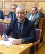 &Lambda;ά&zeta;&alpha;&rho;&omicron;&sigmaf; &Tau;&sigma;&alpha;&beta;&delta;&alpha;&rho;ί&delta;&eta;&sigmaf;: "&Tau;&omicron; &delta;ή&theta;&epsilon;&nu; &laquo;&mu;&epsilon;&gamma;&alpha;&lambda;ύ&tau;&epsilon;&rho;&omicron; &sigma;&kappa;ά&nu;&delta;&alpha;&lambda;&omicron; &alpha;&pi;ό &sigma;&upsilon;&sigma;&tau;ά&sigma;&epsilon;&omega;&sigmaf; &epsilon;&lambda;&lambda;&eta;&nu;&iota;&kappa;&omicron;ύ &kappa;&rho;ά&tau;&omicron;&upsilon;&sigmaf;&raquo; &kappa;&alpha;&tau;έ&rho;&rho;&epsilon;&upsilon;&sigma;&epsilon;"