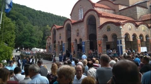 &Alpha;&pi;. &Beta;&epsilon;&sigma;&upsilon;&rho;ό&pi;&omicron;&upsilon;&lambda;&omicron;&sigmaf; &kappa;&alpha;&iota; &Gamma;. &Alpha;&nu;&alpha;&mu;&alpha;&tau;ί&delta;&eta;&sigmaf; &epsilon;&kappa;&pi;&rho;&omicron;&sigma;ώ&pi;&eta;&sigma;&alpha;&nu; &pi;&rho;&omega;&theta;&upsilon;&pi;&omicron;&upsilon;&rho;&gamma;ό &kappa;&alpha;&iota; &alpha;&xi;&iota;&omega;&mu;&alpha;&tau;&iota;&kappa;ή &alpha;&nu;&tau;&iota;&pi;&omicron;&lambda;ί&tau;&epsilon;&upsilon;&sigma;&eta; &sigma;&tau;&eta;&nu; &Pi;&alpha;&nu;&alpha;&gamma;ί&alpha; &Sigma;&omicron;&upsilon;&mu;&epsilon;&lambda;ά