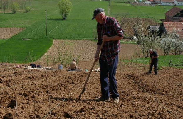 &Sigma;&tau;. &Alpha;&rho;&alpha;&chi;&omega;&beta;ί&tau;&eta;&sigmaf;: &ldquo;&Eta; &Kappa;&upsilon;&beta;έ&rho;&nu;&eta;&sigma;&eta; &tau;&eta;&sigmaf; &Nu;&Delta; &alpha;&nu;&tau;&iota;&mu;&epsilon;&tau;&omega;&pi;ί&zeta;&epsilon;&iota; &tau;&omicron;&upsilon;&sigmaf; &sigma;&upsilon;&nu;&tau;&alpha;&xi;&iota;&omicron;&delta;&omicron;&tau;&omicron;ύ&mu;&epsilon;&nu;&omicron;&upsilon;&sigmaf; &alpha;&gamma;&rho;ό&tau;&epsilon;&sigmaf; &sigma;&alpha;&nu; &pi;&omicron;&lambda;ί&tau;&epsilon;&sigmaf; &delta;&epsilon;ύ&tau;&epsilon;&rho;&eta;&sigmaf; &kappa;&alpha;&tau;&eta;&gamma;&omicron;&rho;ί&alpha;&sigmaf;&rdquo;