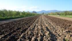 &Eta;&mu;&alpha;&theta;ί&alpha;: &Pi;&omega;&lambda;&epsilon;ί&tau;&alpha;&iota; &chi;&omega;&rho;ά&phi;&iota; 16 &sigma;&tau;&rho;έ&mu;&mu;&alpha;&tau;&alpha;